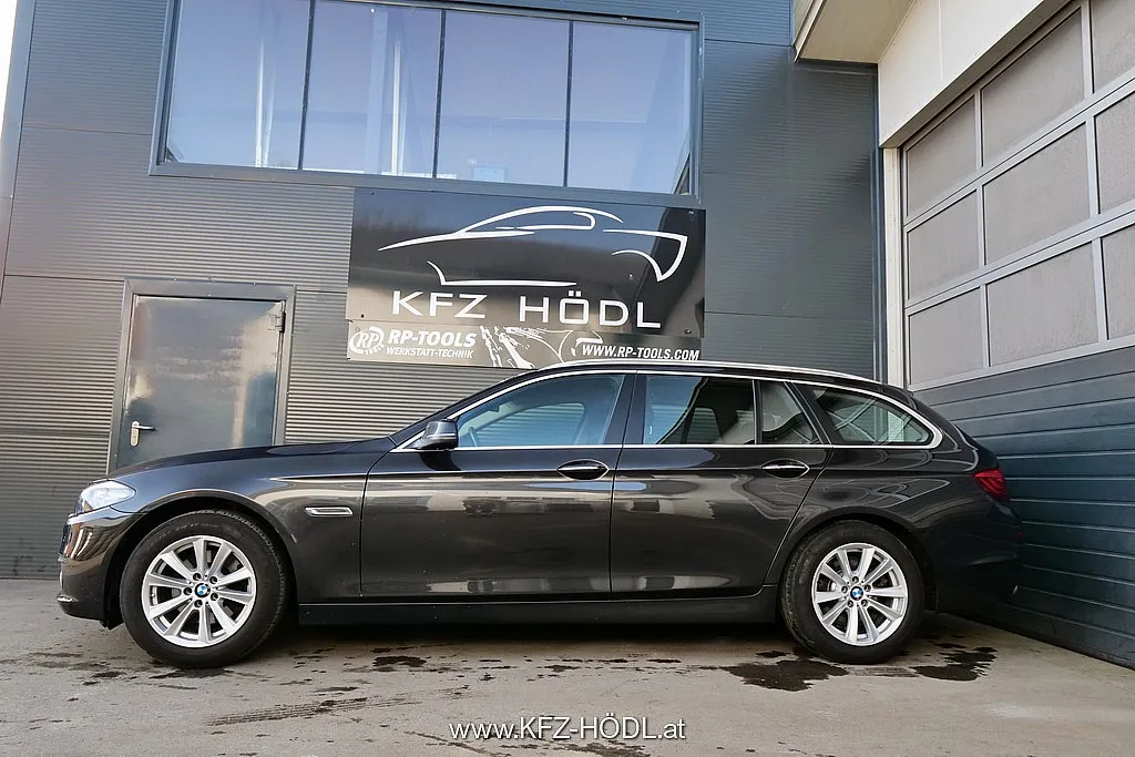 BMW 518d Touring Österreich-Paket Aut. Image 6